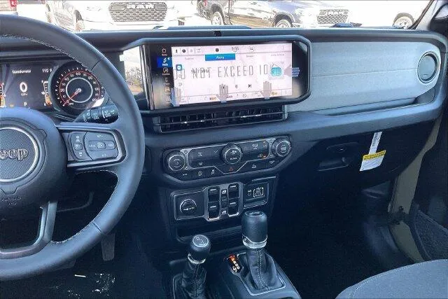 Jeep Wrangler photo 5