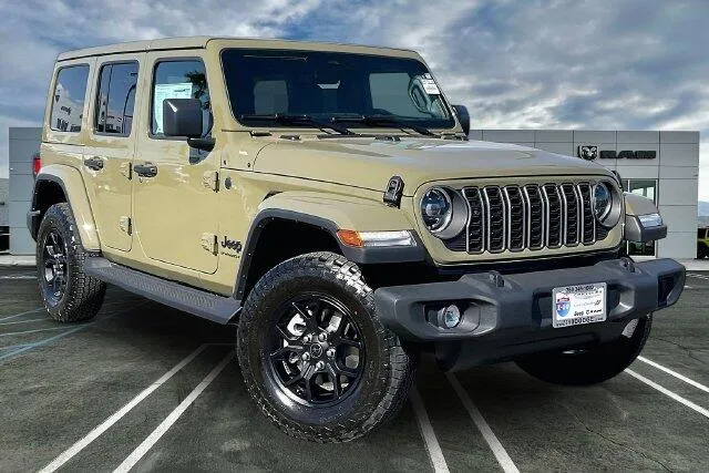 Jeep Wrangler photo 13