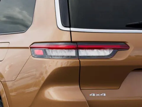 More photos of 2027 Jeep Grand Cherokee L Grand Cherokee Summit 4x4 at I-10 Chrysler Dodge Jeep Ram, CA