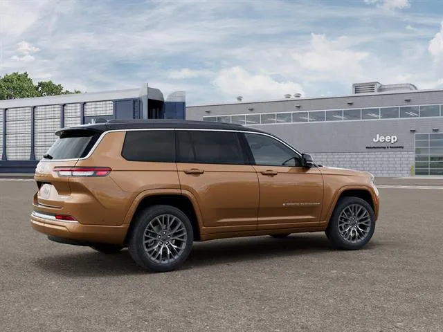 Jeep Grand Cherokee L photo 2