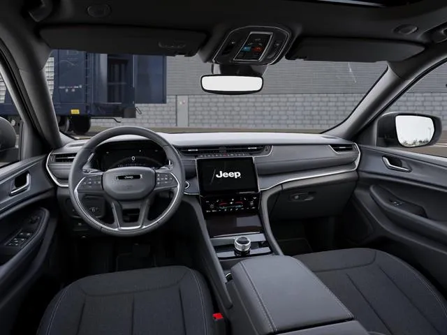 Jeep Grand Cherokee photo 8