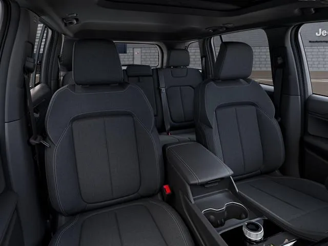 Jeep Grand Cherokee photo 9