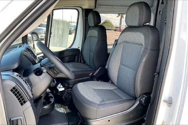 Ram Cargo Van photo 8