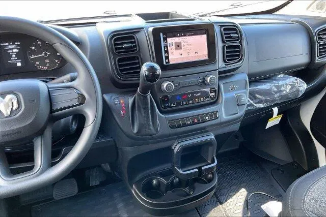 Ram Cargo Van photo 5