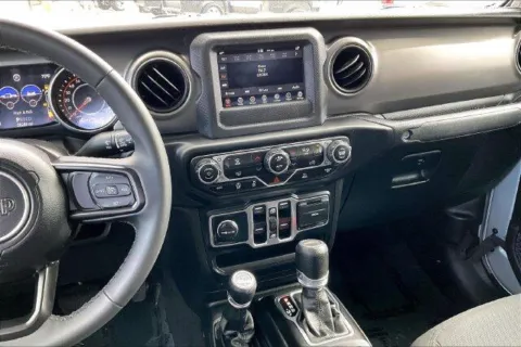 More photos of 2023 JEEP GLADIATOR Willys at I-10 Chrysler Dodge Jeep Ram, CA