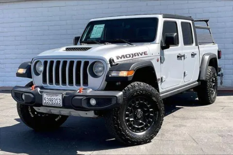 Silver 2023 Jeep Gladiator Mojave for sale in Indio, CA