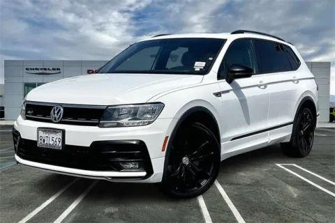White 2021 Volkswagen Tiguan 2.0T SE R-Line Black for sale in Indio, CA