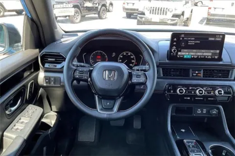 More photos of 2025 Honda Pilot TrailSport at I-10 Chrysler Dodge Jeep Ram, CA