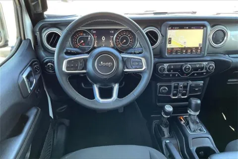 More photos of 2023 Jeep Gladiator Overland at I-10 Chrysler Dodge Jeep Ram, CA