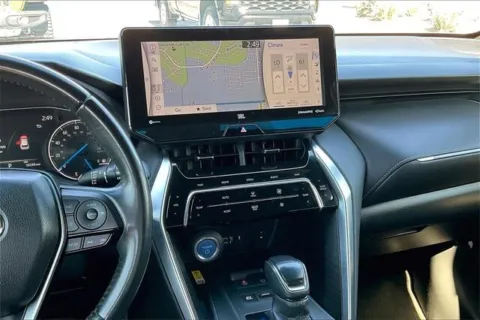 More photos of 2022 Toyota Venza Limited at I-10 Chrysler Dodge Jeep Ram, CA