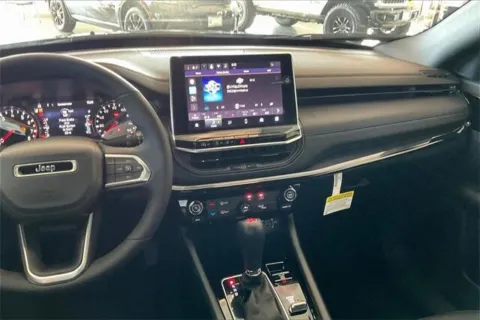 More photos of 2026 Jeep Compass Latitude Altitude 4x4 at I-10 Chrysler Dodge Jeep Ram, CA