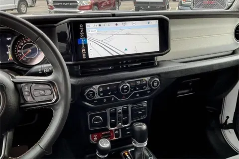 More photos of 2024 Jeep Gladiator Willys at I-10 Chrysler Dodge Jeep Ram, CA