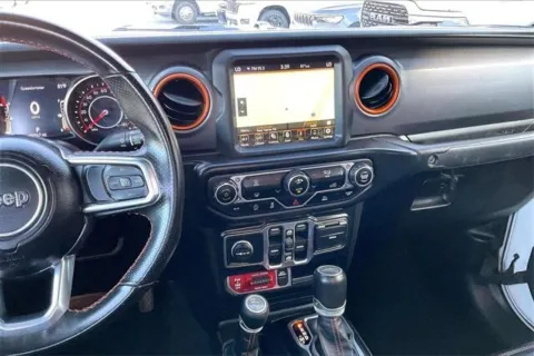 More photos of 2022 Jeep Gladiator Mojave at I-10 Chrysler Dodge Jeep Ram, CA