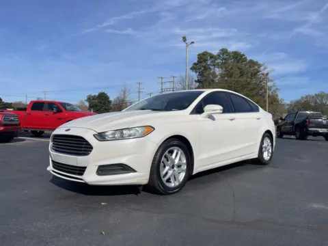 White 2015 Ford Fusion SE for sale in Boiling Springs, SC
