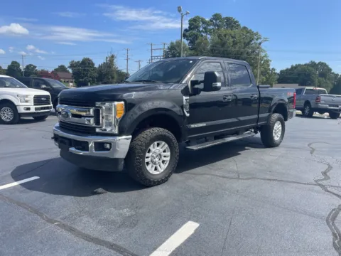 Black 2017 Ford F-250 Super Duty XLT for sale in Boiling Springs, SC