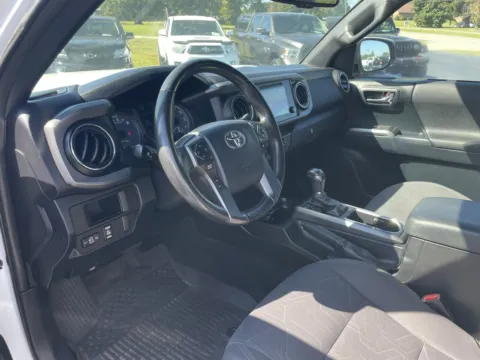 More photos of 2016 Toyota Tacoma TRD Off-Road at Impex Pre-Owned LLC, SC