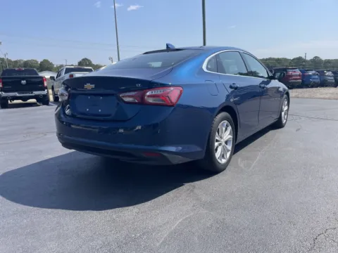 More photos of 2019 Chevrolet Malibu LT at Impex Pre-Owned LLC, SC