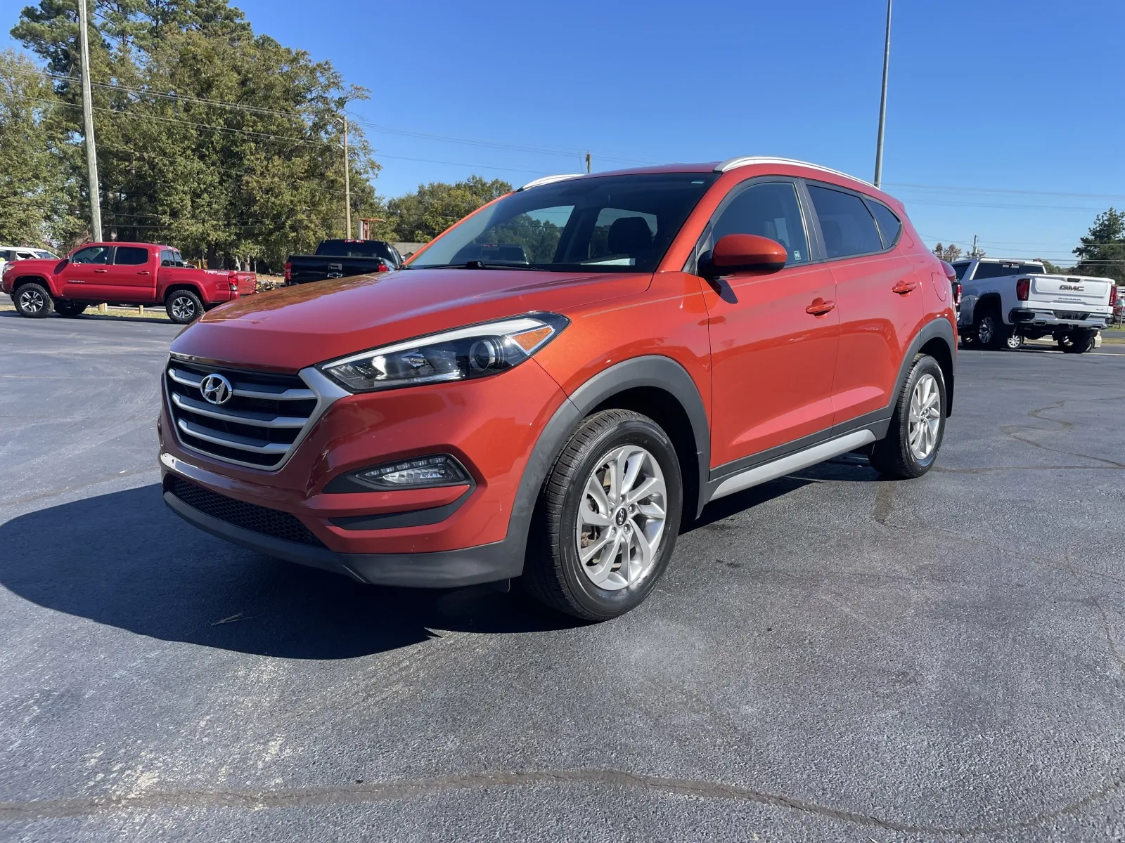 Orange 2017 Hyundai TUCSON SE for sale in Boiling Springs, SC