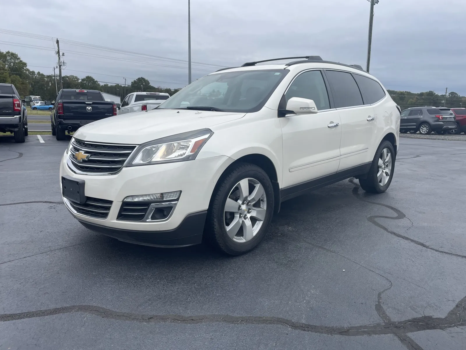 White 2015 Chevrolet Traverse LTZ for sale in Boiling Springs, SC