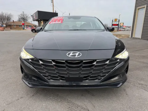 Another view of 2023 HYUNDAI ELANTRA HYBRID LIMITED for sale in Crown Point, IN at Ride Time Auto Finance Crown Point