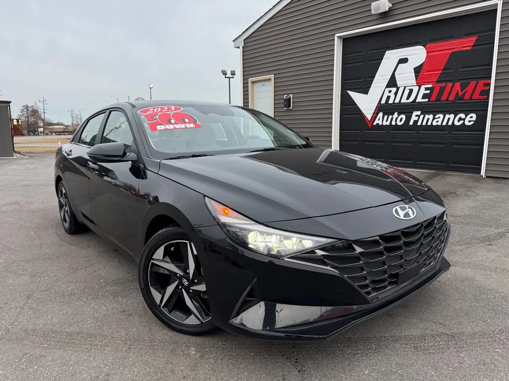 Black 2023 HYUNDAI ELANTRA HYBRID LIMITED for sale in Crown Point, IN