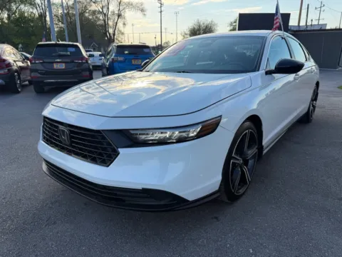 More photos of 2023 HONDA ACCORD HYBRID SPORT at Ride Time Auto Finance Crown Point, IN