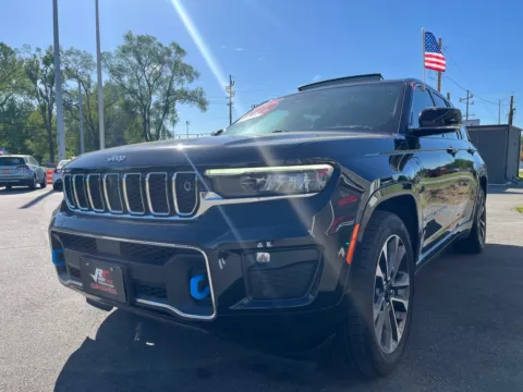 More photos of 2023 JEEP GRAND CHEROKEE OVERLAND 4XE at Ride Time Auto Finance Crown Point, IN
