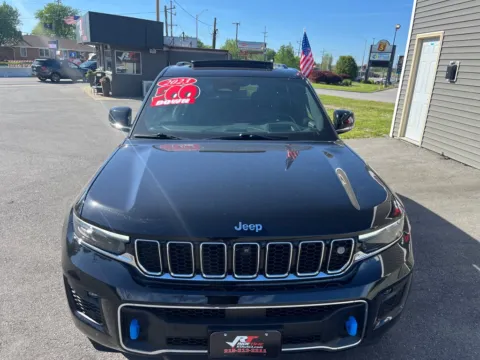 More photos of 2023 JEEP GRAND CHEROKEE OVERLAND 4XE at Ride Time Auto Finance Crown Point, IN