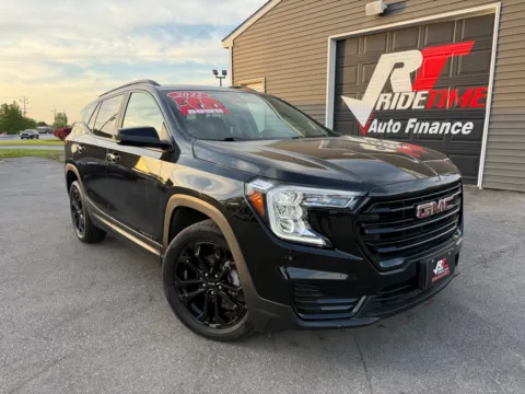 Black 2022 GMC TERRAIN SLE for sale in Crown Point, IN