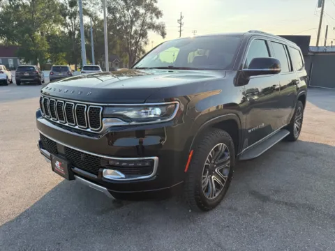 More photos of 2024 JEEP WAGONEER SERIES II at Ride Time Auto Finance Crown Point, IN