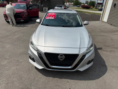 More photos of 2020 NISSAN ALTIMA 2.5 SV at Ride Time Auto Finance Crown Point, IN