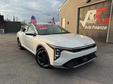 White 2025 KIA K4 EX for sale in Crown Point, IN
