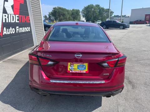 More photos of 2023 NISSAN ALTIMA 2.5 SR at Ride Time Auto Finance Crown Point, IN