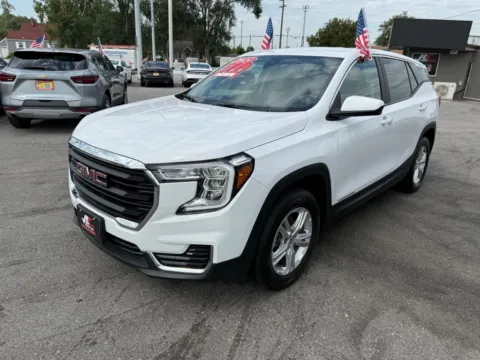 More photos of 2024 GMC TERRAIN SLT at Ride Time Auto Finance Crown Point, IN