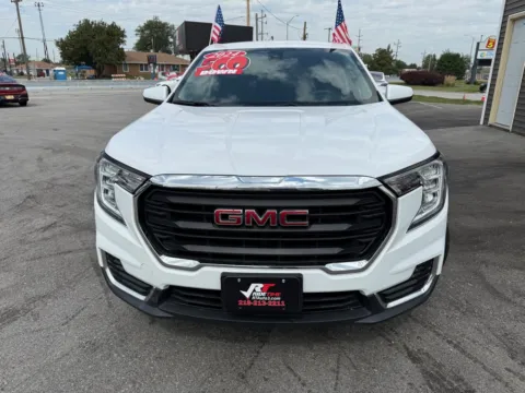 Another view of 2024 GMC TERRAIN SLT for sale in Crown Point, IN at Ride Time Auto Finance Crown Point