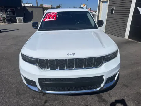 Photos of 2023 JEEP GRAND CHEROKEE LIMITED for sale in Crown Point, IN at Ride Time Auto Finance Crown Point
