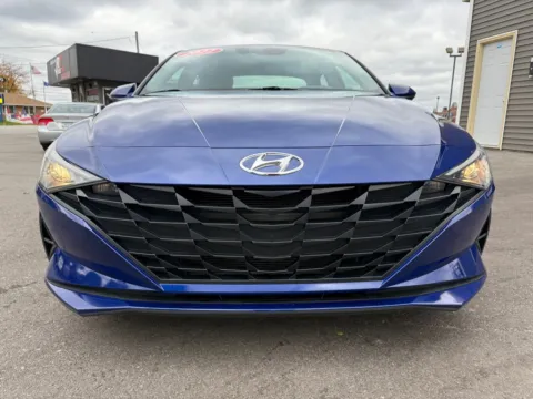 Another view of 2022 HYUNDAI ELANTRA SEL for sale in Crown Point, IN at Ride Time Auto Finance Crown Point