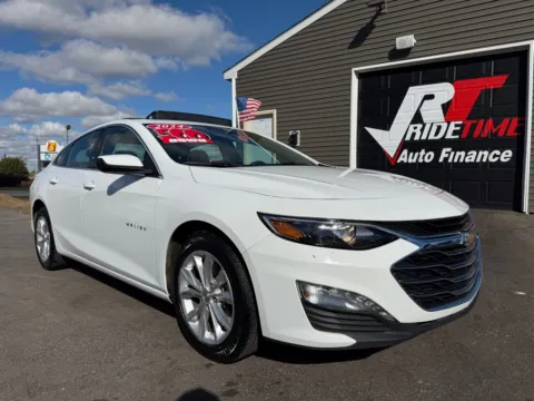 White 2024 CHEVROLET MALIBU LT for sale in Crown Point, IN