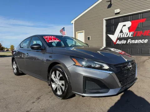 Gray 2024 NISSAN ALTIMA 2.5 S for sale in Crown Point, IN