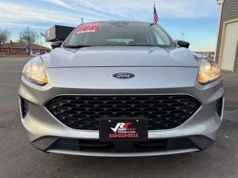 Another view of 2022 FORD ESCAPE HYBRID SE for sale in Crown Point, IN at Ride Time Auto Finance Crown Point