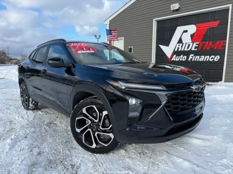 Black 2024 CHEVROLET TRAX RS for sale in Crown Point, IN