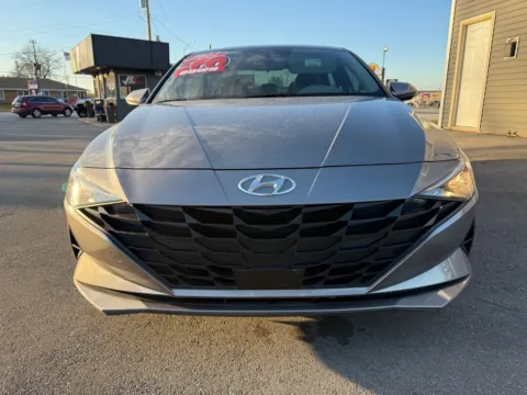 Another view of 2022 HYUNDAI ELANTRA SEL for sale in Crown Point, IN at Ride Time Auto Finance Crown Point