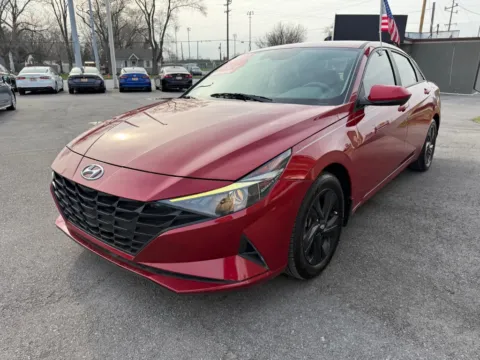 More photos of 2022 HYUNDAI ELANTRA SEL at Ride Time Auto Finance Crown Point, IN