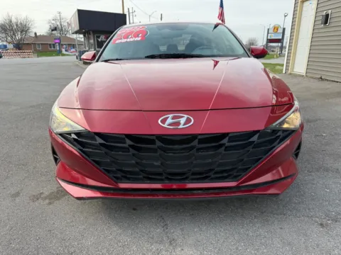 Another view of 2022 HYUNDAI ELANTRA SEL for sale in Crown Point, IN at Ride Time Auto Finance Crown Point