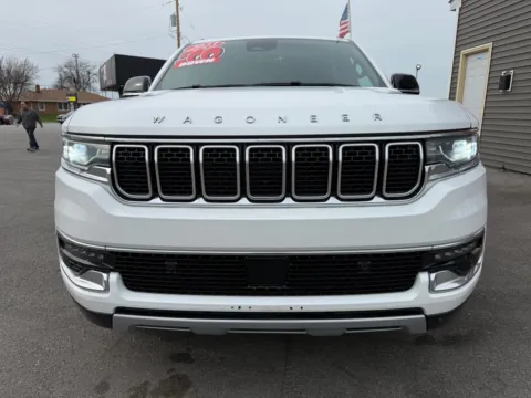 Another view of 2023 JEEP WAGONEER L SERIES II for sale in Crown Point, IN at Ride Time Auto Finance Crown Point