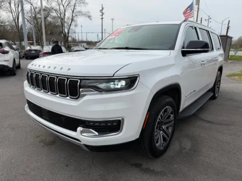 More photos of 2023 JEEP WAGONEER L SERIES II at Ride Time Auto Finance Crown Point, IN