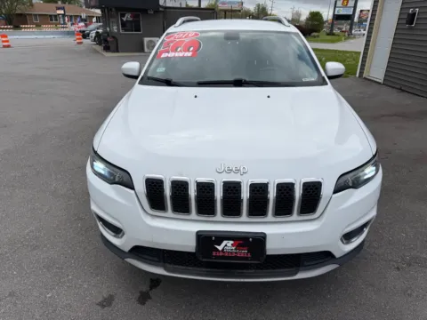 More photos of 2019 JEEP CHEROKEE LIMITED at Ride Time Auto Finance Crown Point, IN