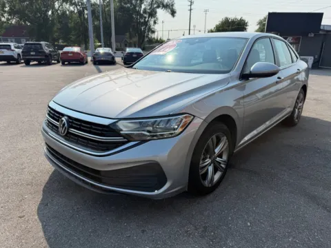 More photos of 2024 VOLKSWAGEN JETTA SE at Ride Time Auto Finance Crown Point, IN