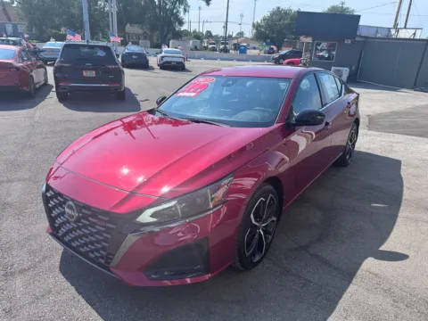 Another view of 2023 NISSAN ALTIMA 2.5 SR for sale in Crown Point, IN at Ride Time Auto Finance Crown Point