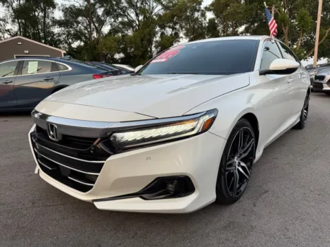 More photos of 2021 HONDA ACCORD TOURING at Ride Time Auto Finance Crown Point, IN